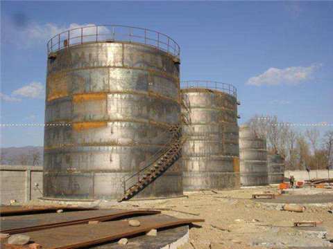 桂林油罐厂家：大型储油罐有哪些附件作用